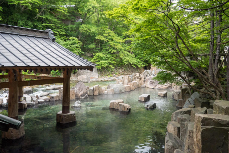L'onsen, un stabilimento termale giapponese